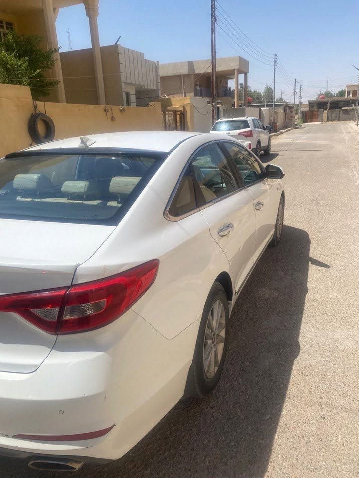 السلام عليكم ورحمة الله سوناتا 2018  وارد كوري محرك 2000 خطين الغاز ملغي بيها تكحيل بالباب الخلفي اللي ورة الراكب 
*********** للاستفسارالاكثر
