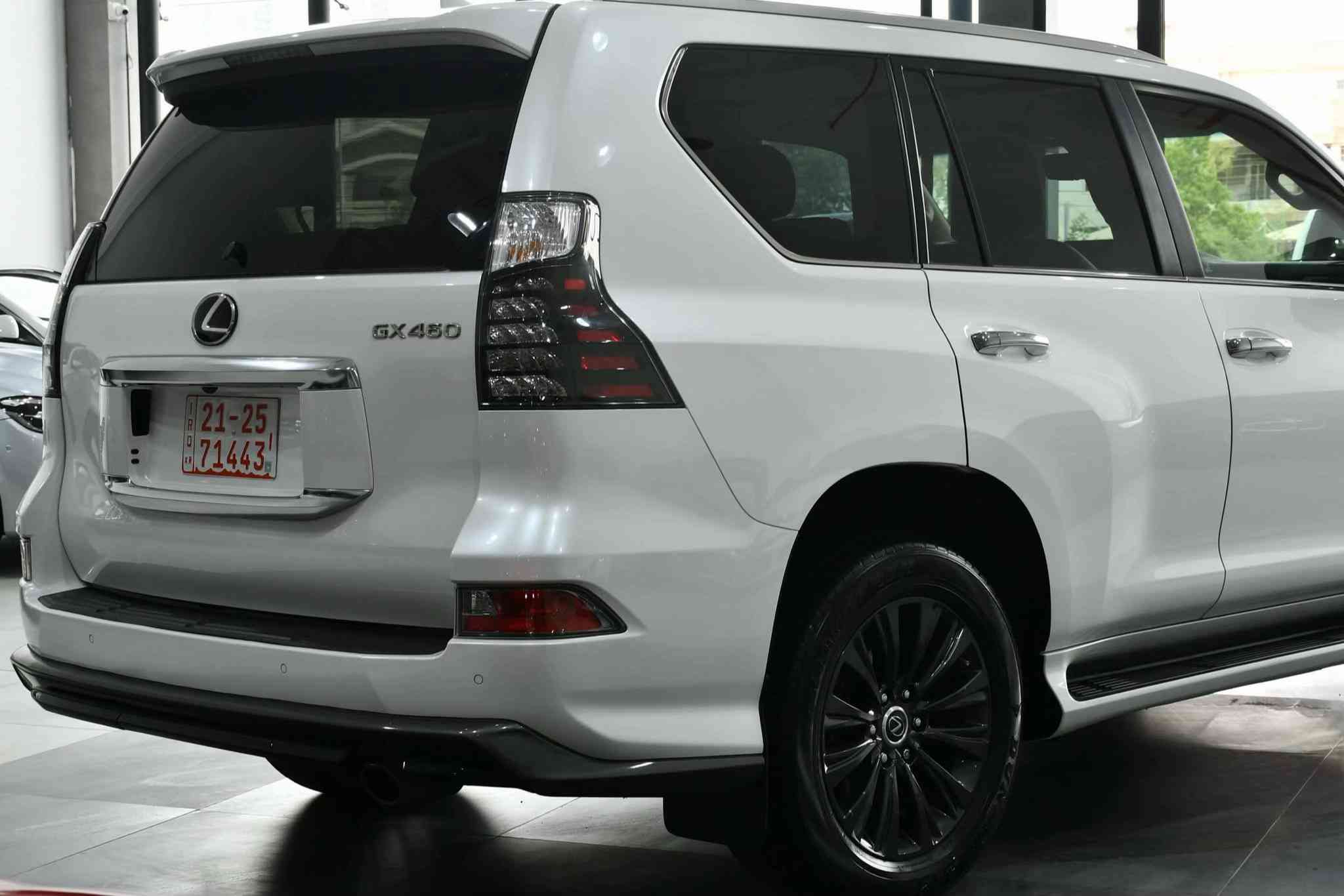 للبيع Lexus GX 460 2023 • اللون: أبيض • المكينة: 8 سلندر V8 • الممشى: 33,000 ميل • الضرر: صفحة السايق صبغ • السيارة نظيفة ومواصفاتها ممتازة           � السعر:295 ورقة    📍للمعلومات اكثر يرجى التواصل على الرقم *********** واتس اب او اتصال شكرا لتواصلكم معنا🙏
