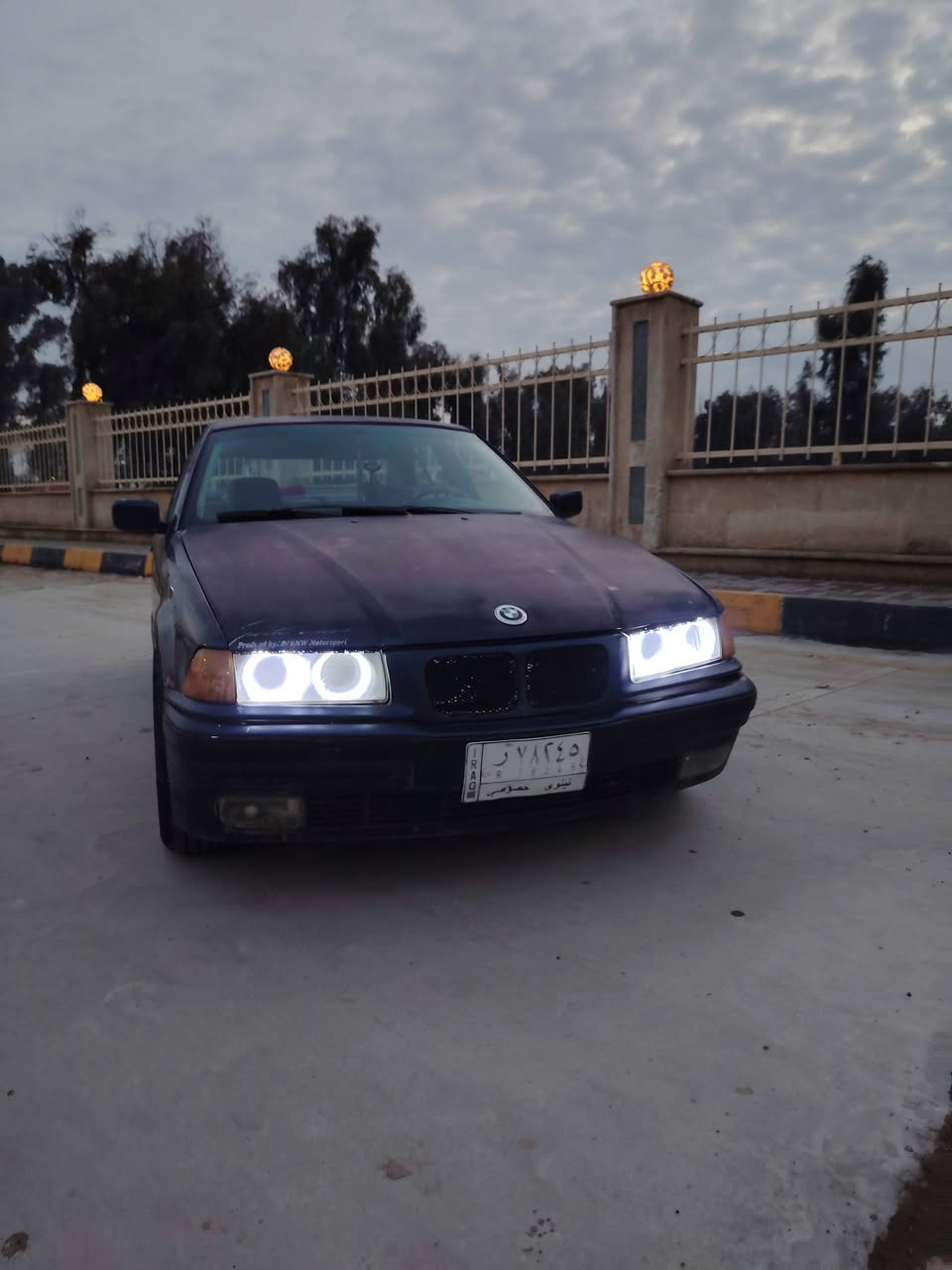 Bmw E36 318
للبيع محرك وكير شرط صبغ عام محرك 4 18 طخم تاير كدام وره جديد دبلات كدام وره جديد وياله خليه سنويتها تنتهي 2027 رقم نينوى الماني شرط الوكاله والتحويل طخه بالجاملغ اليمين  داخلها نضيف كابون بانزين الكتروني سكف داخل جديد صارله سبوع سعرها 28 ورقه وبيها مجال. 
لتواصل *********** وبي واتساب ايضاً
