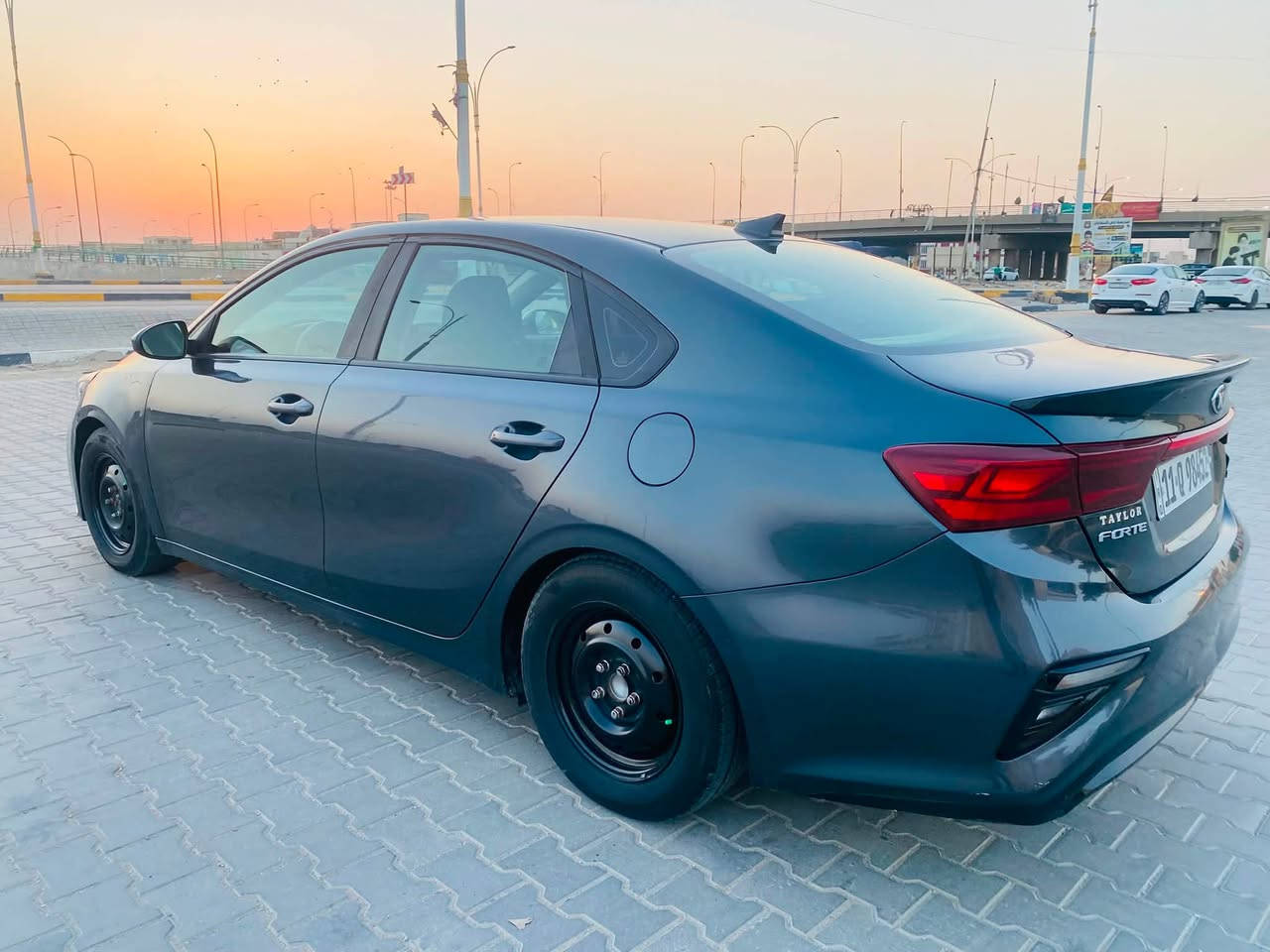 سلام عليكم فورتي البيع موديل 2019 سياره حره رقم بغداد جاهزه كير مكينه حداديه تخم تاير تبريد كله جديد سنويه جديده الرقم الانكليزي سياره جاهزه ما عايزه شي بيه ضربه جاملخ وبنيد والباقي مكفول السعر 108 وبيه مجال المكان السماوه الاستفسار ***********
