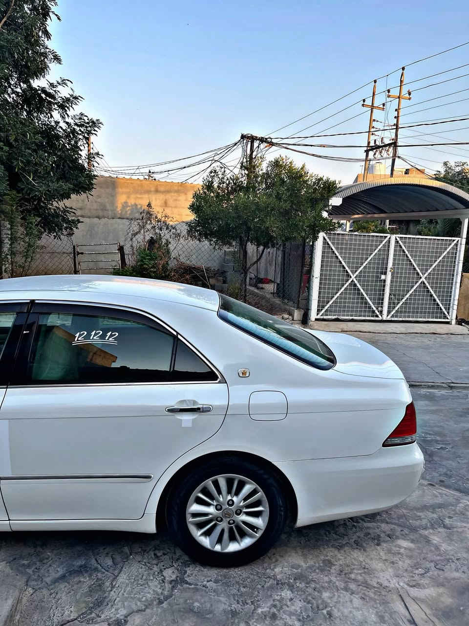 تويوتا كراون • ٢٠٠٥ • مكينة كبيرة