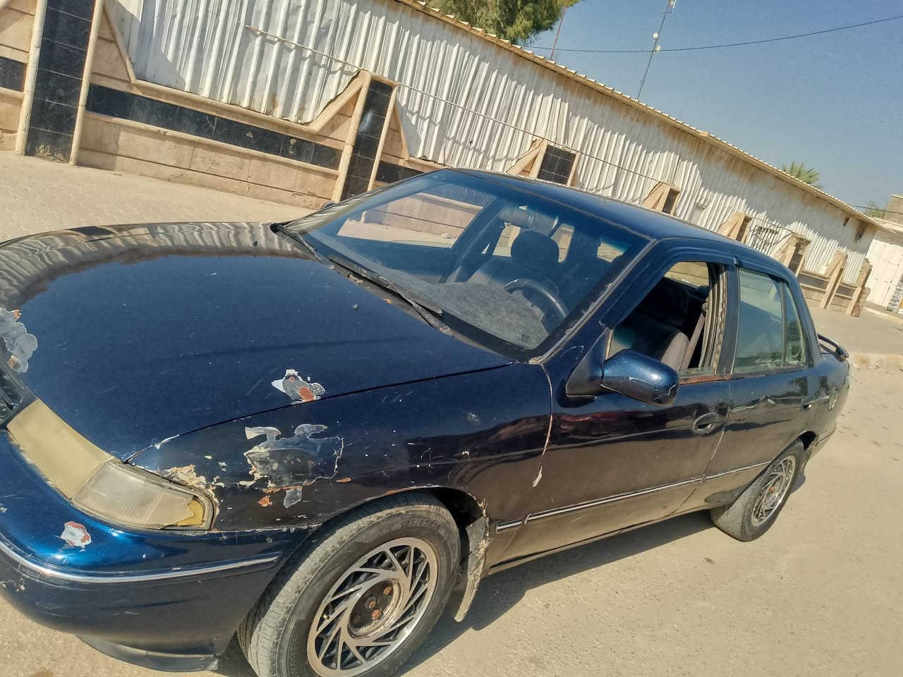 السلام عليكم سيفيا 1993محرك جديد  مفتوح كير عادي كهربائيات كامله صدر نضيف السياره جاهزه ترايك وين متريد رقمها بغداد سنويه هسه نفذت العنوان بابل جبله السعر 28     رقم الهاتف ***********
