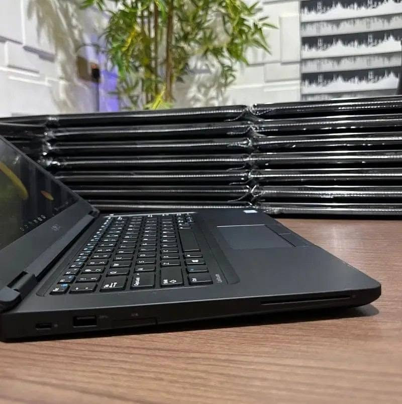 💻 لابتوب Dell Latitude 5480
أداء عملي وسريع للاستخدام اليومي والدراسة والعمل 🔥

▪️ Core i5 – الجيل الثامن
▪️ رام 8GB DDR4
▪️ SSD 256GB
▪️ شاشة 14.1 إنج
▪️ Intel Graphics 4GB
▪️ نظافة فول 💯

💰 السعر: 275 ألف فقط

🎁 حقيبة لابتوب + شاحن لابتوب

✅ فحص كامل قبل الإرسال
✅ فحص كامل قبل الدفع والاستلام
✅ ضمان 7 أيام استبدال عند وجود خلل مصنعي
✅ جاهز للاستخدام مباشر

🚚 التوصيل متوفر إلى أي مكان / جميع المحافظات
📍 بغداد – الأمين 2
📲 للتواصل واتساب: ***********
