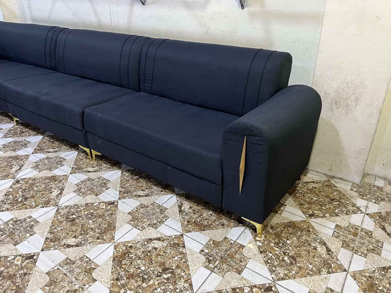 كنب • ١٢نفر • کەلار