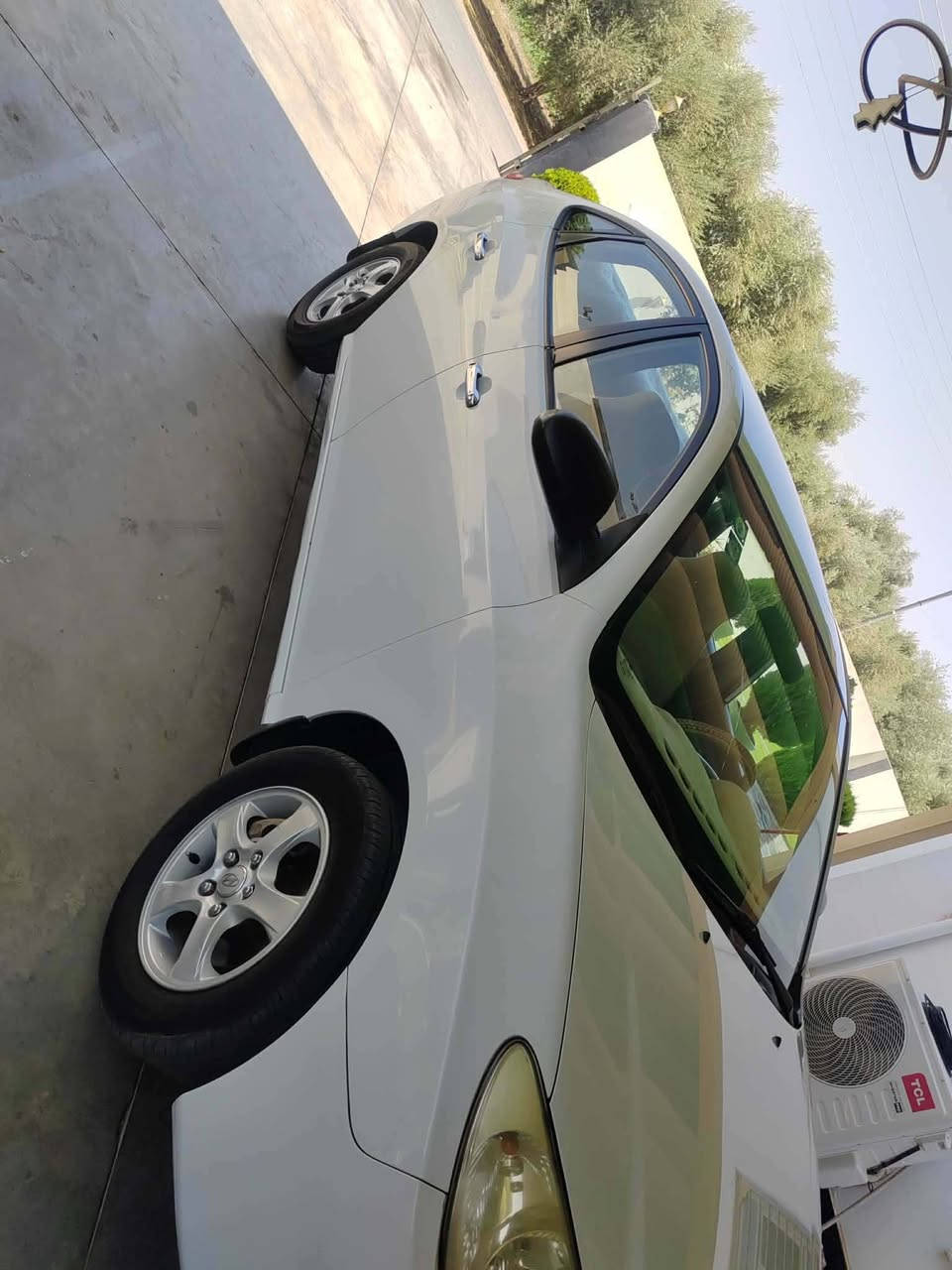 للبيع سيارة النتترا ELANTRA
موديل 2009

رقم كركوك جديد بسمي 

بدون ضرر فقط مكان واحد بارد 

محرك گير شرط

صدر جديد 
تواير اربعة جدد 

مدوشمة ارضية وكشانة 

السعر 110 وبهية مجال 

المكان الحويجة قرية تل علي 

الاستفسار الإتصال ع الرقم ***********
