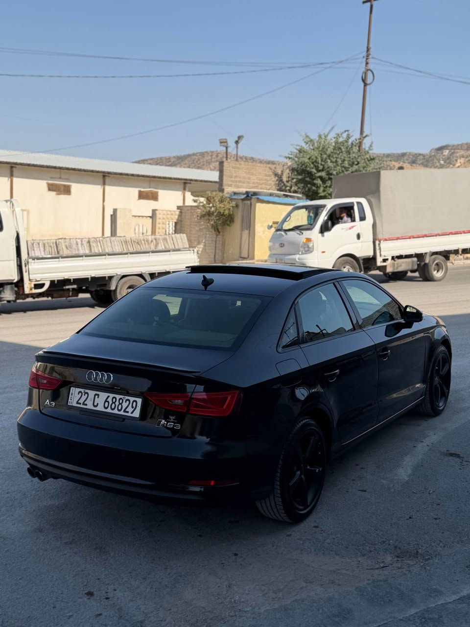 اودي a3 مواصفات فول فول بانوراما
رقم سنوي جدي سياره ب نافي منه 
تحويل وكاله بشرط محرك جديد 
4 قطع بئ داخلي بئ ارباك بشرط 
سعر 102 $
مليونك غرامه سه ر دي سعري هيت خار 
رقم تلوفون *********** زاخو, دهوك
