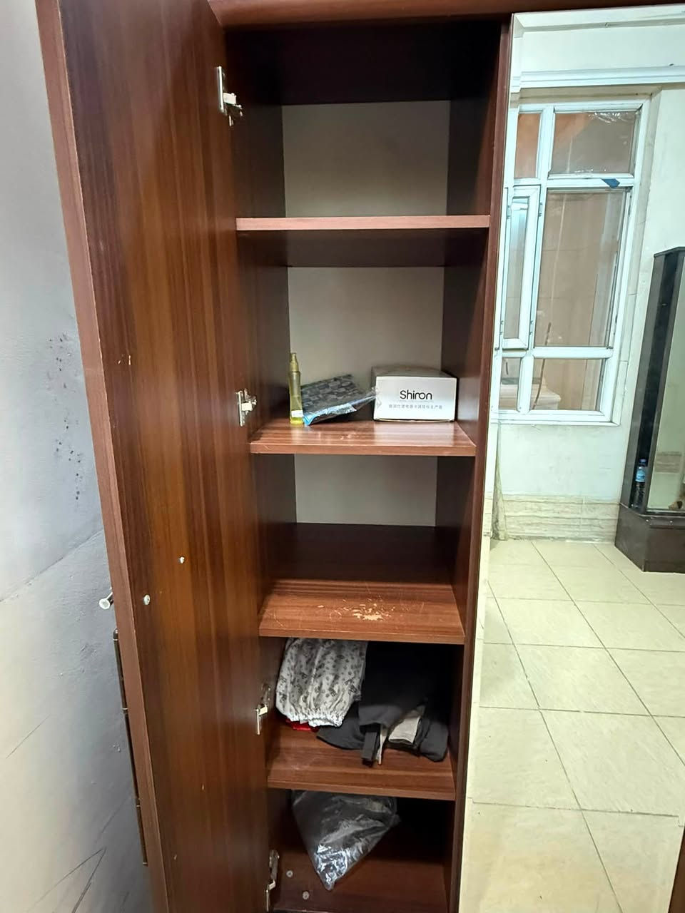 قنصور ثلاث ابواب ماركة استقبال ب٥٠ الف
‭***********‬
