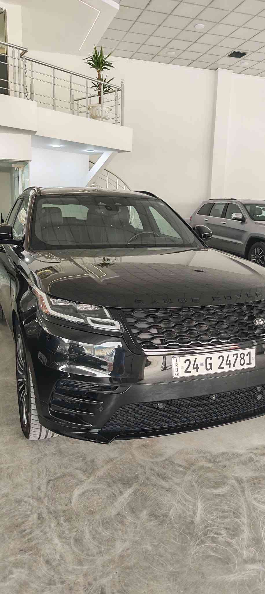 رانج فيلار موديل 2021 وارد كندي فول مواصفات 6 سلندر. جكات. رادارات. كامره 360. بدون حادث مكفولة ماشية 56000 مايل. رقم دهوك. السعر 33 الف دولار ومجال. للتواصل ***********. مكان السيارة دهوك
