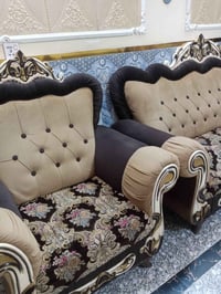 تخم ١٠مقاعد سعره٤٠٠متواجد واتساب 07808840667
