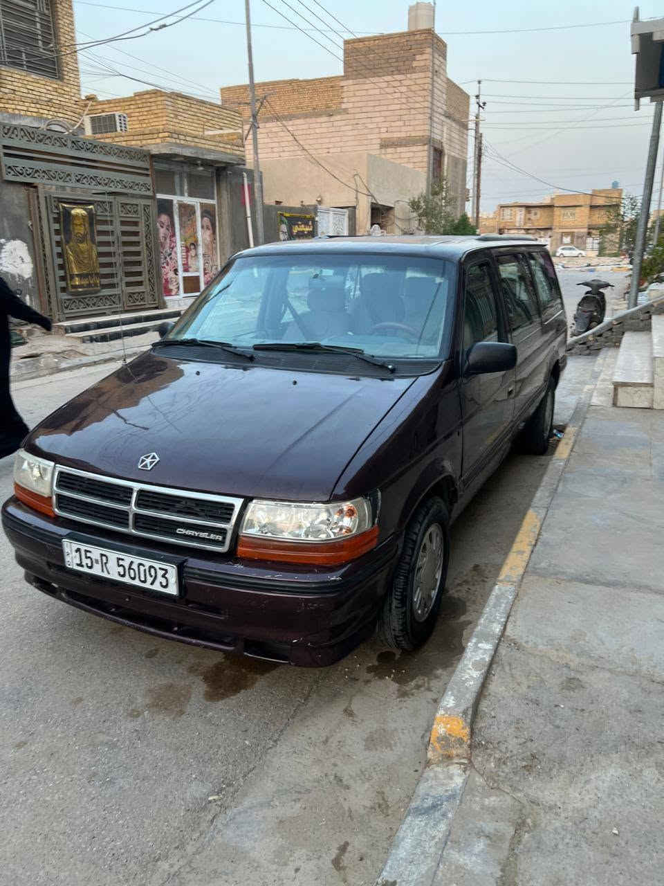 من رخصة مسؤول الكروب 
سياره للبيع دوج كلايسلر 7 راكب سياحي محرك 6 سلندر 3300 كير اوتوماتيك رقم انبار السنويه تنتهي 2029 رقم انكليزي صدر جديد تخم تايرات جديد ارضيه مغلفه جلد كهربائيه شغاله من الدعاميه لدعاميه....الخ
السعر 38 علماً المحرك بي ضعف
للاستفسار ***********
