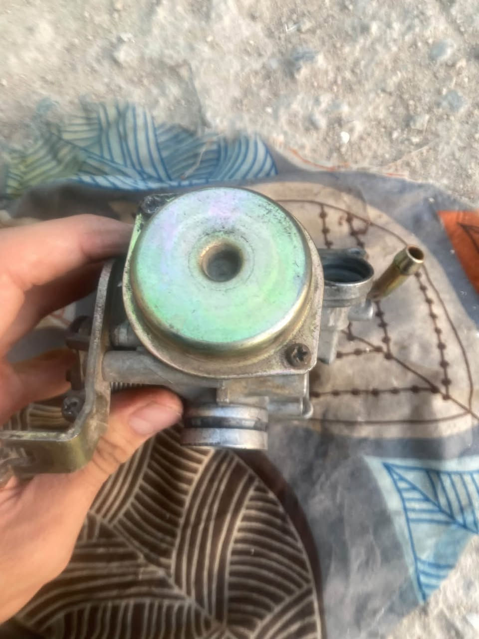 السلام عليكم كابريترات للبيع عدد ٣ نظيفات وشغالات
كابريتر نظيف بلادي ياباني تفصيخ سعرها ٢٥ 

كابريتر تجاري درجه أولى نظيفه سعرها ١٥

كابريتر ثانيه كوريا تفصيخ سعرها ٢٠ 

كلهن شغالات ونظيفات درجه أولى ابيع كوم حديد بس هن شغالات شرط شغالات وابيع كوم حديد 

بالبصره الجزيره 

رقمي ***********
