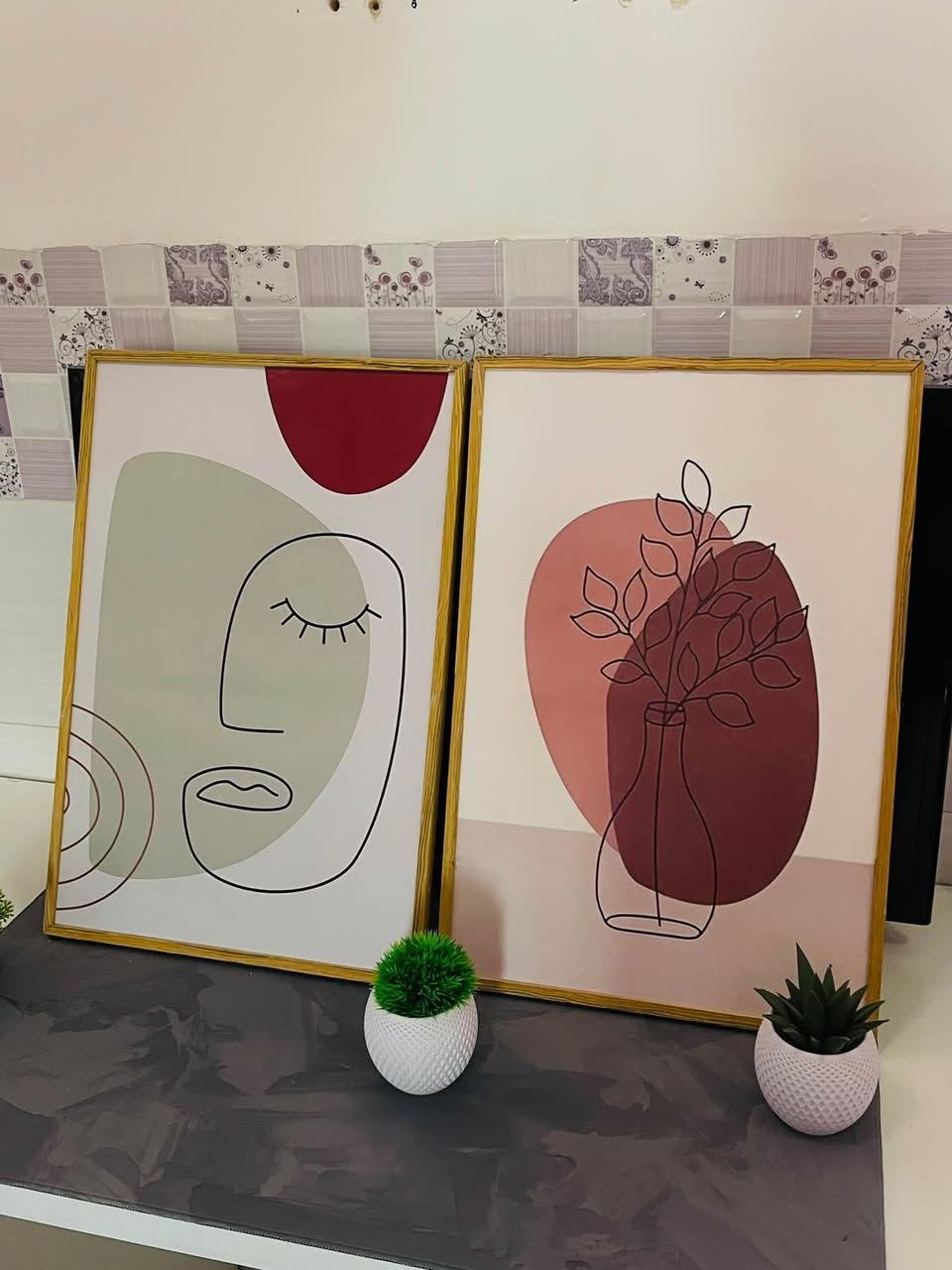 لوحات بوهيميه اطار خشب  سعر القطعه 10 الف توصيل موجود لكل العراق ***********  قياس 40x60
