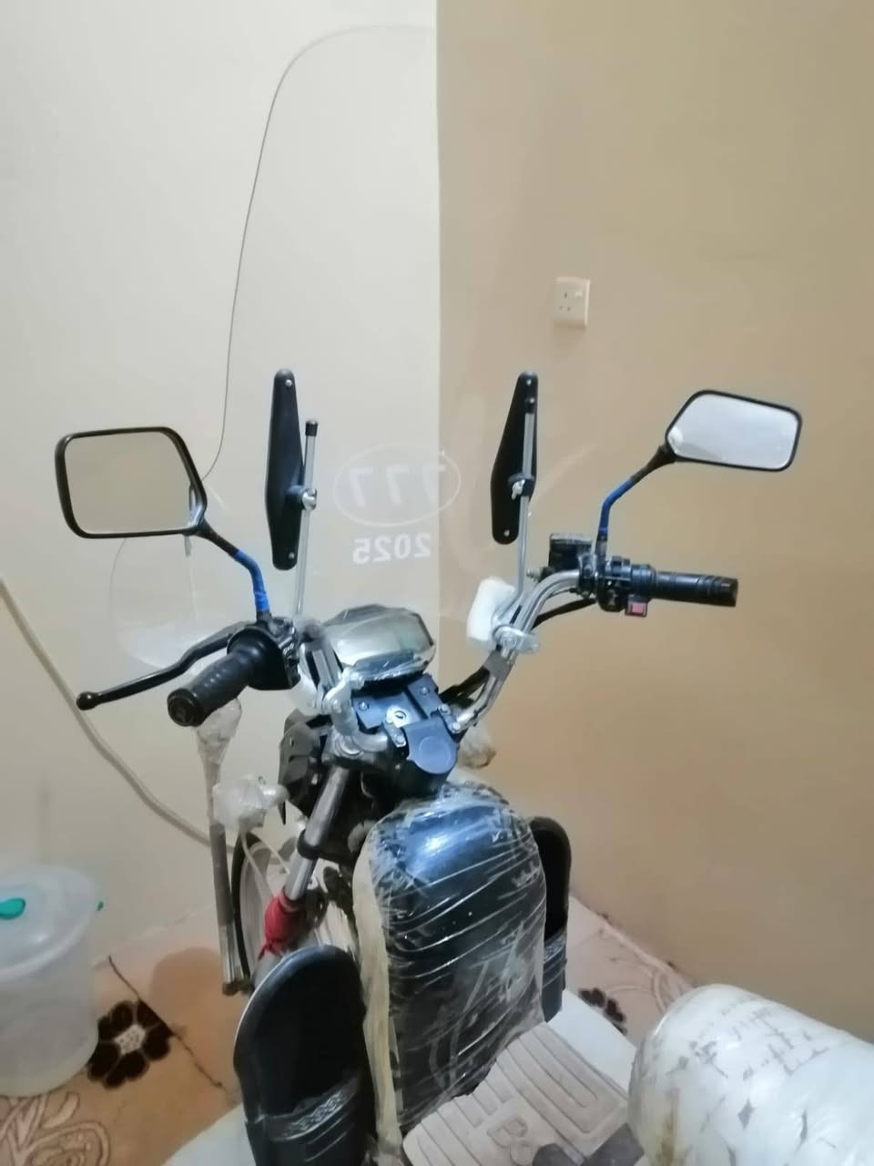 دراجه شحن نظيفه جداً للبيع 350بي مجال ***********
