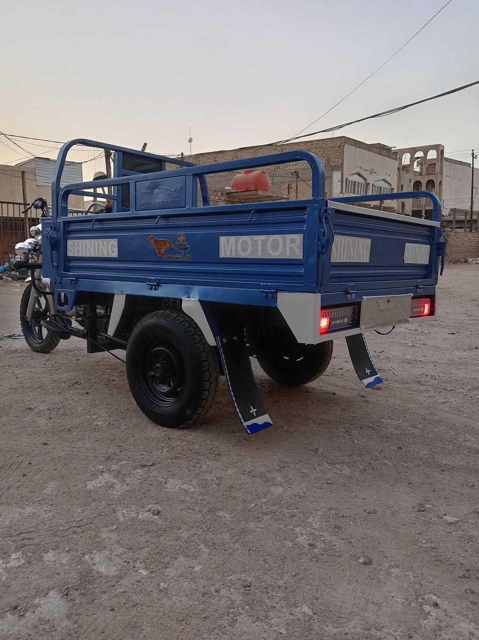 للبيع الموديل 19 المحرك 23 الستوته خير من الله الشاصي مكفول الركبه مكفوله التايرات عريض جوبلس مال كيه ماعايزهه اي شي جاهزه السعر مليون و400 وبيها مجال خاص ماكو العنوان الديوانيه هذا رقم صاحب الدراجه ***********
