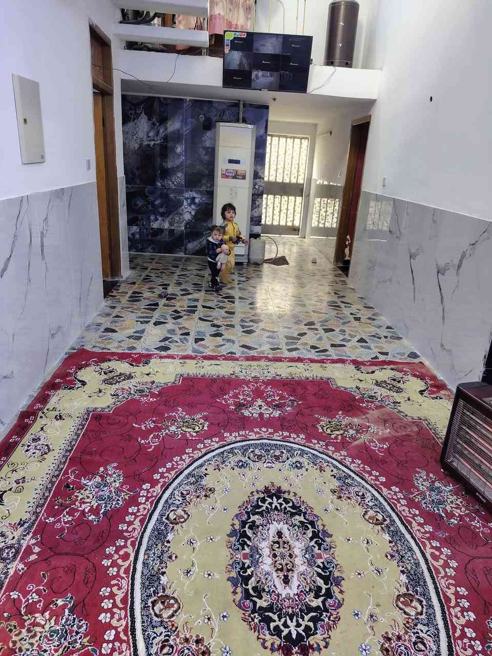 السلام عليكم ورحمة لبيع بيت مساحته 300طابق واحد
يحتوي على 3غرفة نوم استقبال طول 10متر عرض
حولي كبير ٣غرف نوم بيت واجه علئ فراع
سند 25 طابو زراعي
العنوان بيت الغربي شارع العماره الصفر قبل فواج طوائ
رقم الهاتف *********** *********** فقط واتساب ***********اتصال تدلل
