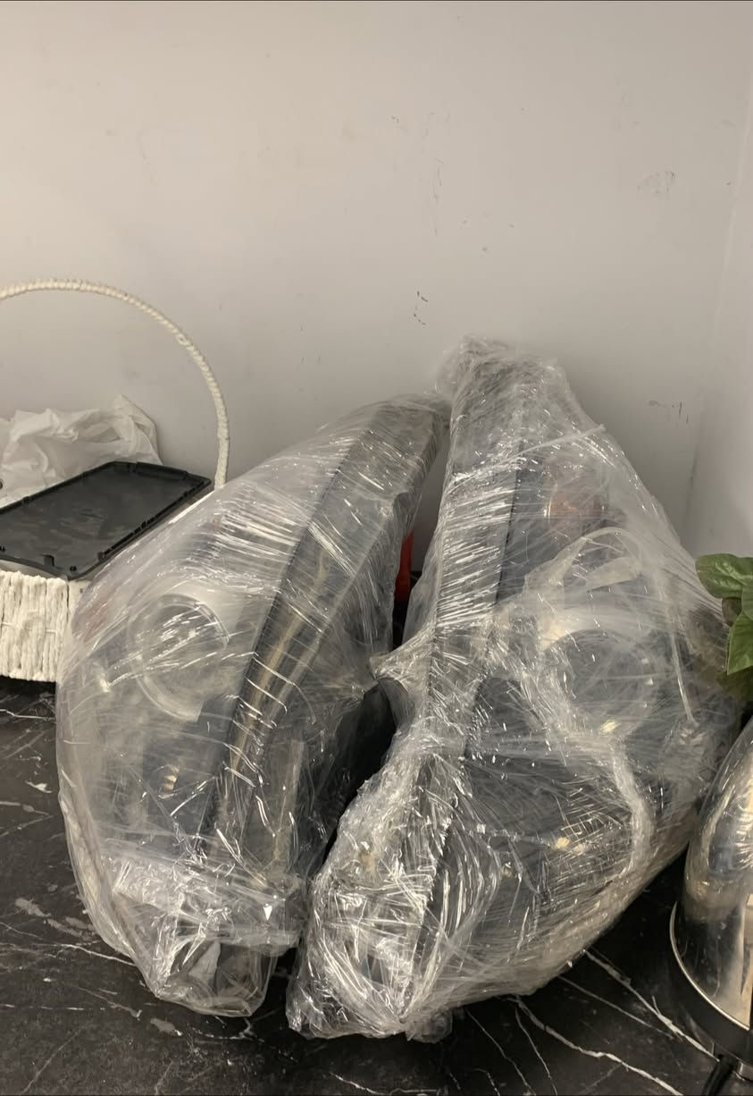 شلونكم شباب
زوج مازدات نسمو اصل بلاديات لا مفتوحات ولا مبدل بيهن شي وشرط جديدات لوك مفتوحات من نسمو 2020 السعر 9$ مجالهن كلش بسيط وما اعتقد تلكون هيج شي جديد 

وكلشي اكو بالسوك حتى ب 200 الف مكاني بغداد 

***********
