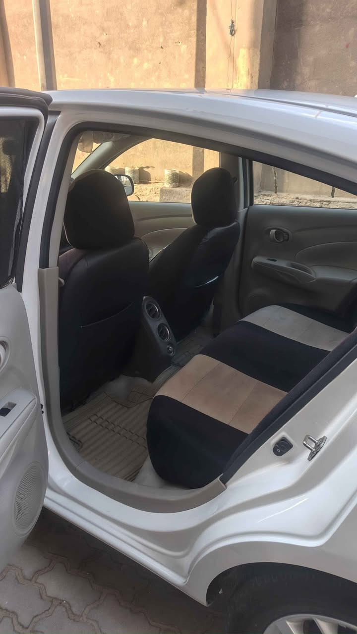سيارة نيسان سني هندي فول مواصفات تبريد قطعتين جام كهربائي بليته زرگه سياره نظيفه وتعبان عليها 
بصره براضعيه هاتف***********
*********** Singapore
