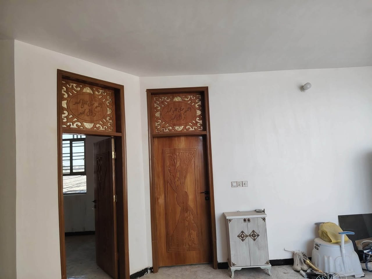 🏠دار  للبيـــــــع //طابـــــــو زراعي سند ٢٥ _🏠

🏗️📍المــــــــوقع//حي الرحمن  - مقابل الدواجن قرب شارع كربلاء

🔴 يقع على شارع تبليط مباشر 

🔴 دار خالي حاليا و يسلم مباشر  وبسعر مناسب 

🔨👷بناء ٢٠٢٣ عالي عن الشارع 

✏️المســـــاحة// ٢٠٠ متر _واجه١٠✖️نزال 20م 

🔴يتكون من ٢ طابق يحتوي على 

٤ غرف نوم ➕٢ كلدور ➕استقبال ➕مطبخ ➕مجمعات صحيه ➕كراج 

 🏫📚نستقبل جميع عروض البيع و ترويجها بإعلانات ممولة 
      للمزيد من التفاصيل الاتصال او المراسلة خاص 

حسن السعيدي ***********          

علي السعيدي ***********_ ***********

حسين السعيدي ***********

 📍موقع المكتب  📌 الحله - حي الامام علي(ع)  _مقابل مجمع الوافي
