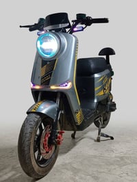 R11 • موديل ٢٠٢٦ • ٥ بطاريات