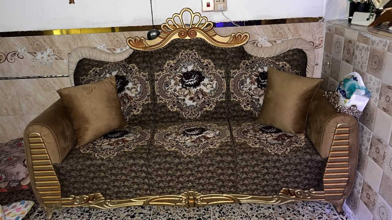 نص تخم ٥ مقاعد سعره ٣٥٠ المكان بغداد رقم ***********
