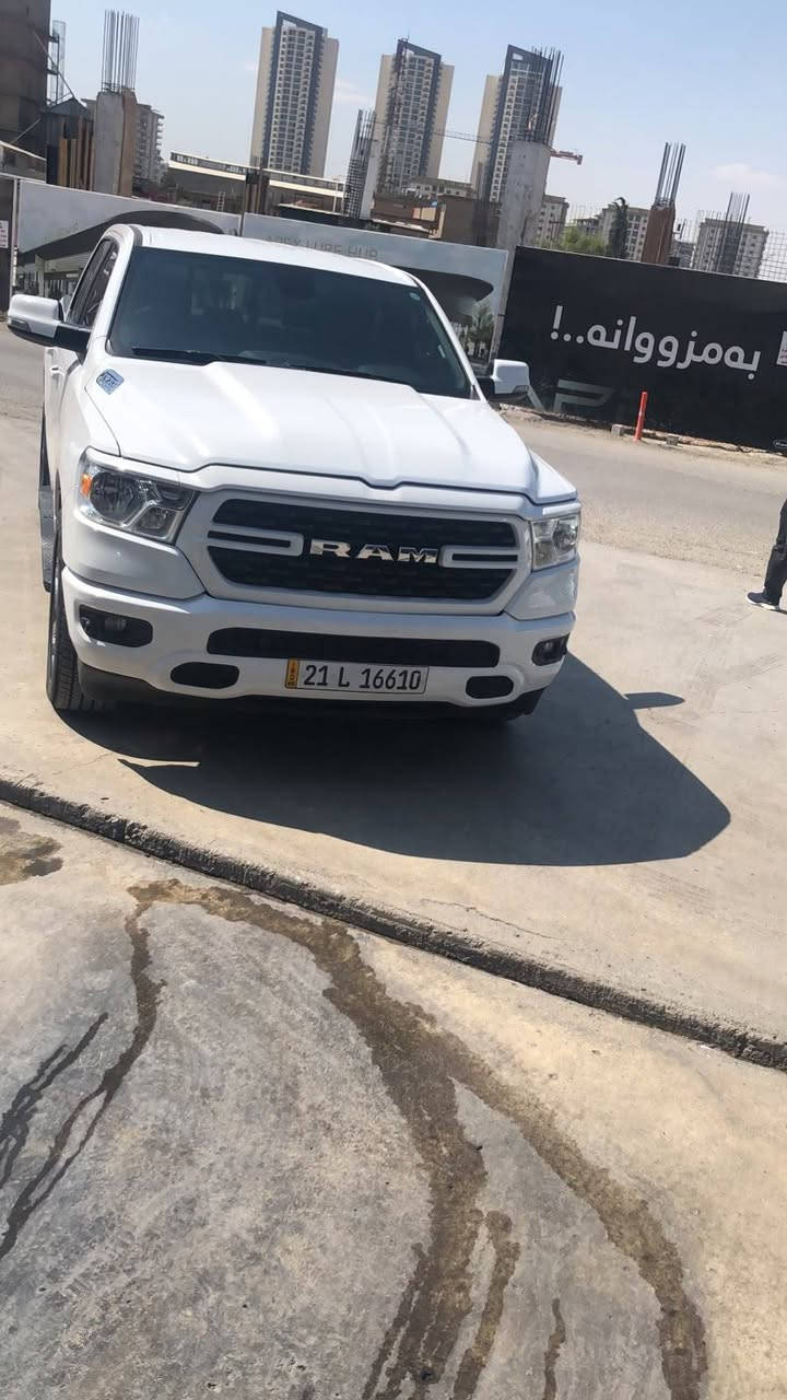 للبيع دوج رام موديل 24 ماشيه 41 الف سياره كلين كفاله عامه محرك 8 سلندر هيمي سعر 330 شراي يتصل ***********
