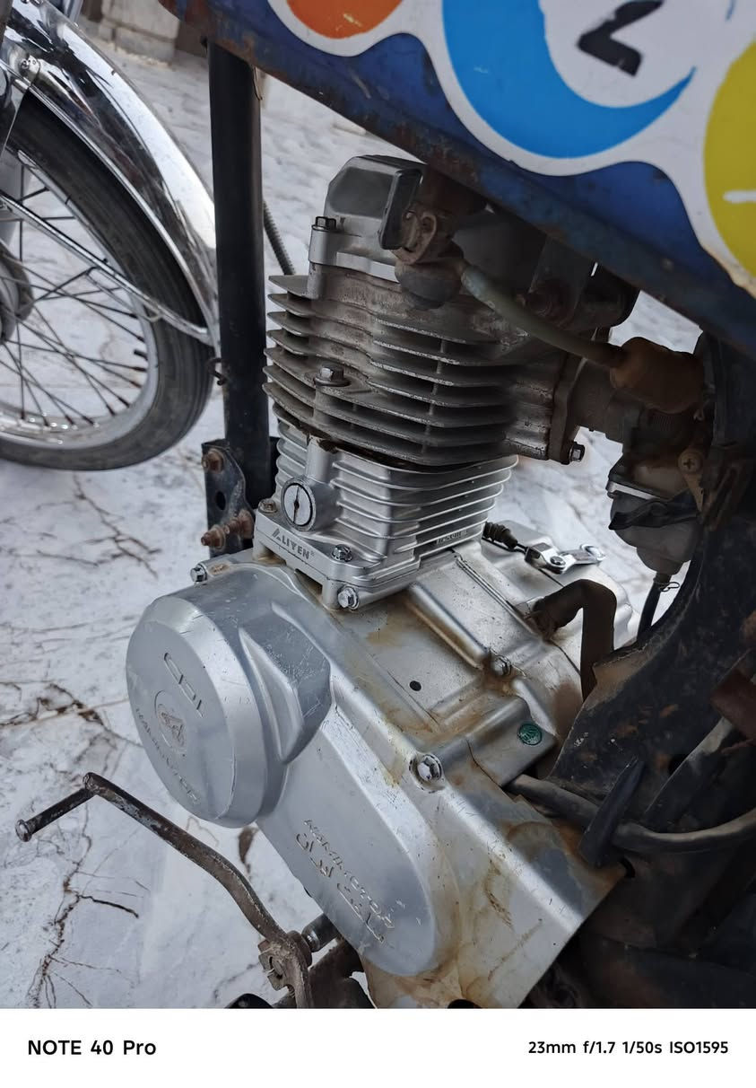 🚲 دراجة نامة للبيع
دراجة نظيفة وجاهزة للبيع، بيع مستعجل 🔥
💰 السعر: بالخاص

📍 الموقع: الهارثة – الخيط – سيطرة بيت طالب السلمان

📞 للاستفسار والجادين بالشراء: ***********

⚠️ المو شراي، رجاءً لا يدخل خاص ويتعبني.
الجاد فقط يتواصل، وشكراً 🙏

نص مكتوب في الصور:
- NOTE 40 Pro
- 23mm f/1.7 1/50s ISO1071