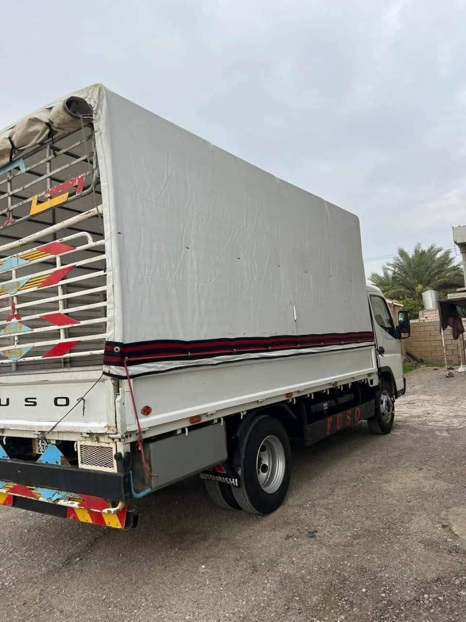 شركة العالمي لنقل الاثاث المنزلي 

🔺 تريد نقل اثاث بيتك مع شركة العالمي داخل المحافظات او من بغداد أو إقليم كردستان أو المحافظات الجنوبيه أو بالعكس كل ما عليك الاتصال بالارقام التاليه :
واتساب / اتصال    { *********** } 
واتساب / اتصال    { *********** }

🔺نتكفل بكافة الموافقات الامنيه للتنقل بين المحافظات وتتوفر وصولات نقل  داخل المحافظات ومن محافظه إلى أخرى
اتصل وخليك مرتاح {***********} 

⬇️ واليكم تفاصيل هذه الخدمه الفريده من نوعها في العراق 🇮🇶🇮🇶

🔺سيارات هينو _ كنتر _ كيا 🚛🚚
🔺فتح وتنصيب  الاثاث بالكامل
  (غرف النوم _ السبالت_الكاونترات_ الخ)
🔺تعبئة اغراض المطبخ الزجاجيه أو الملابس حسب طلب الزبون
🔺تغليف كافه الأثاث بتغليف خاص للنقل الخارجي بما يضمن سلامة وصوله بدون اي ضرر إلى بيتك 🏠🏚️
🔺 نوفر لك عمال تصعيد وتفريغ الاغراض إلى بيتك أو إلى المحافظات التي تود الانتقال إليها 🧑‍⚖️🧑‍🔧🧑‍🏭

راسلنا عبر الارقام الأتيه :  
                              ***********
                              ***********

ملاحظه / مدة كل عملية النقل لحين وصوله لا تتجاوز ال 24 ساعه ✈️✈️

نص مكتوب في الصور:
- العالمي شركة العالمي لنقل الاثاث المنزلي والمكتبي لجميع المحافظات العراقيه *********** ***********