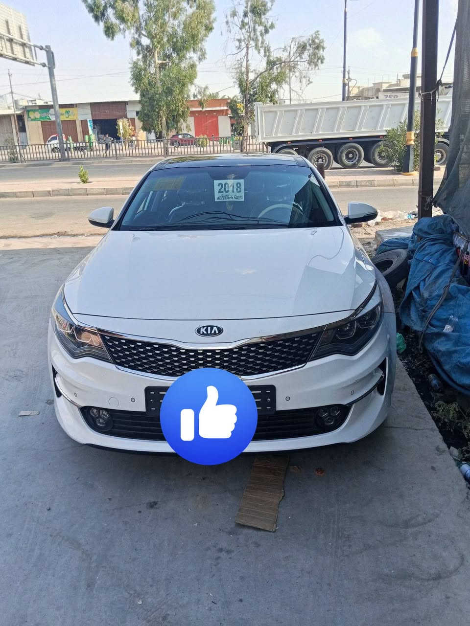 للبيع اومراوس مع سيارة حديثة 7 راكب...KIA /k5 شكل اوبتما 
2018 1/1 فول فول مواصفات 

محرك 2000 دوش 

وارد خليجي... 
مابيها لا ضرر ولا تعديل لون ابيض

بانوراما سلايت مري شفط 

اشاير مري 

تحديد سرعة

نظام ايكو/ سبورت 

كشنات تدفئة 

كشنات كهربائية 

تبريد قطعتين 

تدفئة بالستيرن 

اشارة ترحيب 

لايت زينول سيارة جاهزة   طخم جديد بطارية جديدة رقم نينوى .. كابون بانزين سيارة ماتصرف عليها دينار 
***********/ مكان السيارة بالموصل...
