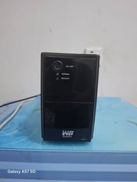 عندي UPS بطاريات ليثيوم طافي ما اعرف شبي قيم واخذ بغداد الشعب 07717860...
