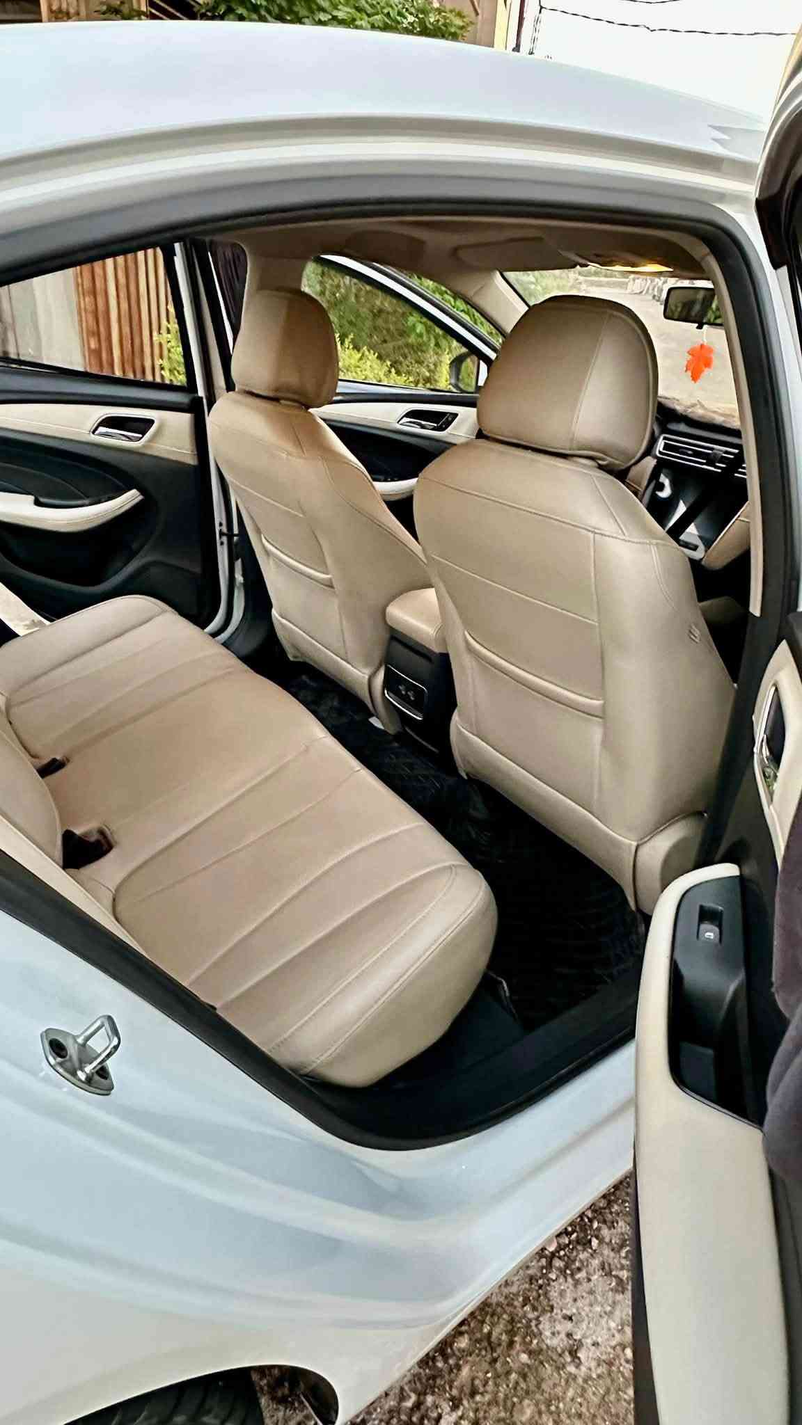 MG5
موديل 2024 اعلى فئة (LUX) فول مواصفات 

 تحكم ستيرن وشاشة 4 كامرات كراسي جلد كهرباء تدفئة
فتحة سقف مري شفط بعد هواية مميزات …
ماشية (63000) فقط بيها تكحيل بالهلال مال جاملغ
الخلفي 
 رقم بغداد باسمي هزة جديدة 
تبريدها ثلج ما شاء الله سيارة مال بيت ونظيفة جداً
مكاني المنصور

                                                                        ***********

السعر 112 وبيها مجال بسيط حك الجية
