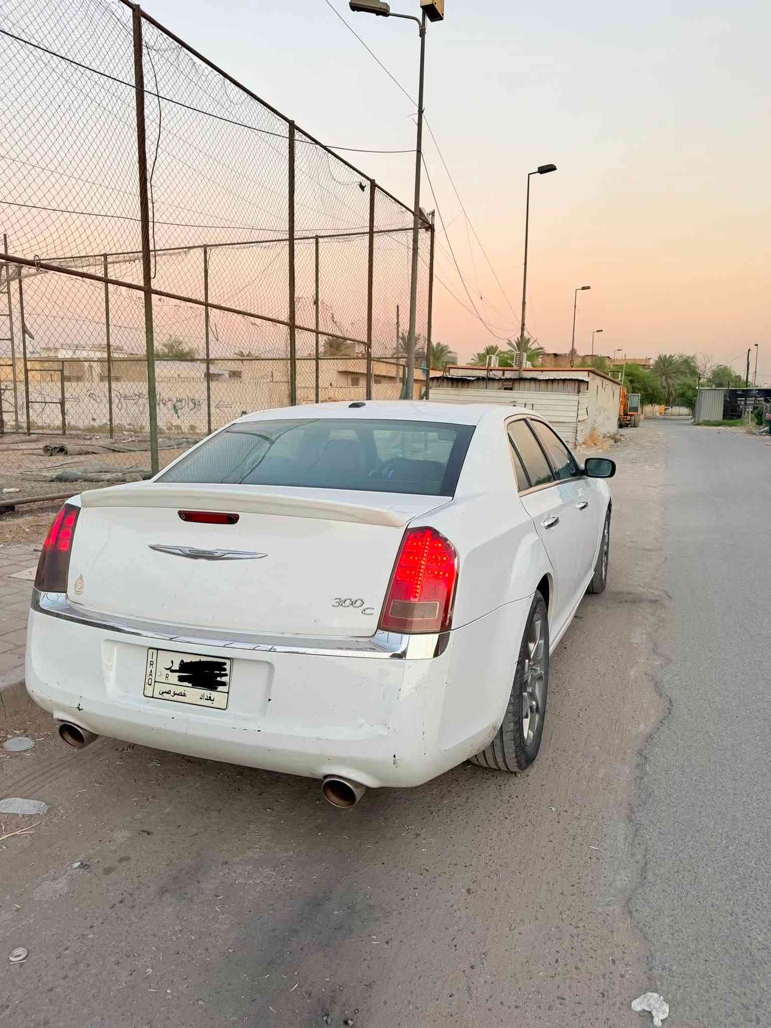 كرايسلر C300
موديل 2014 

رقم بغداد 

وارد كندي 

السيارة محرك 5700 هيمي 

8 سلندر حادثها موضح بل صورة 

السيارة نضيفة للبيع 

مكان السيارة مدينة الصدر 

السعر 155 

***********
