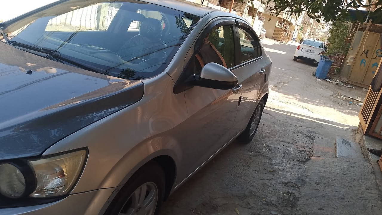 السلام عليكم سياره نوع سونك اڤيو موديل ١٢ خليجي فول مواصفات بأسمي سنويه الـ ٢٠٣٠ فتحه جام كهرباء تحكم ستيرن حساسات مري كهرباء سياره على وضع الشركه ماشيه ٨٠ تخم تاير مكينه كير تبريد ثلچ العنوان بغداد بلديات شارع المصرف السعر ٦٧ 
الرقم : ***********
