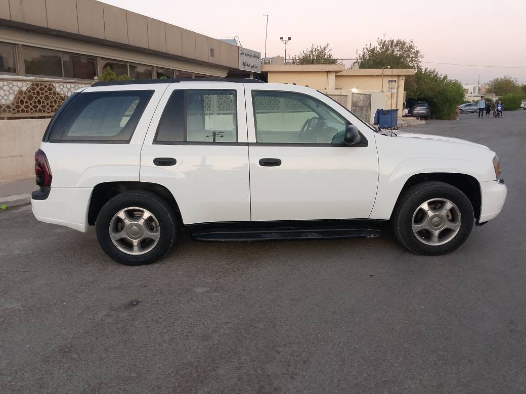 شؤفرلئت ترابلايزةر مؤديل 2008 مواسفات LS دةبل ئةكسل تةبريد گئر مةكينة بةشةرت 4پةنجة بؤياخ باقي دةعامي لؤ دةعامي بةشةرت بةناو كردن بةشةرت لةسةر دةقي شةريكة ماوةتةوة نرخي 95 وةرةقة تةنها فرؤشتنة *********** / *********** أربيل, العراق
