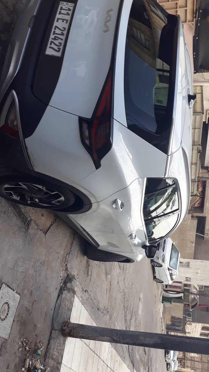 السلام عليكم سبورتج 2024 للبيع او مراوس بموديل 26وانطي فرق ناشر سونراهه والسياره ماشيه 25الف 
فول مواصفات عده البانوراما بسمي مكاني بغداد البياع السعر 205وبيه مجال بسيط كلش اي ستفسار خاص او اتصل وتشلع عيوني 
***********واتساب 
*********** اتصال
