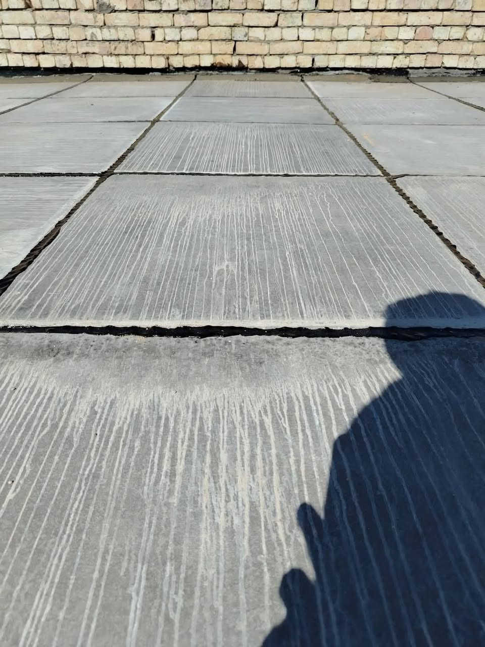 تطبيك شتايكر⛈️ كرسته وعمل المتر 13الف تنضيف السطح   المواد فلانكوت زفت نايلون زراعي زميج وشتايكر وماستك وخبن & المواد مع الشغل درجه اولى 👍🏻شغل على الفحص 🌧 هذا رقمي 
واثير***********متواجد خاص واتساب
