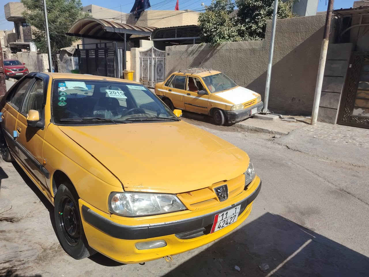 سلام عليكم بيجو بارس للبيع موديل 2015 رقم نكليزي بسمي سنويه جديده تبريد شغال ثلج سياره ضربه مابيه داخله يخبل بيه بكن سياره حلوه ترايه وين متريد سعر 48 وبيه مجال حك جيه مكان بغداد دوره الهاتف ***********
