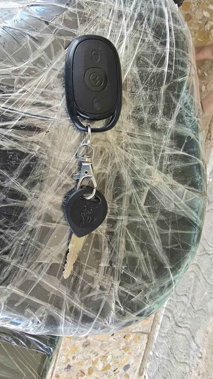 ألسلام عليكم دراجه شحن كامله مكمله بصمة زائد سويج ٥نمر شاشه دجتل مرايات شاحنه أصليه سعر٤٠٠ألف مكاني حله الدبله للأستفسار***********
