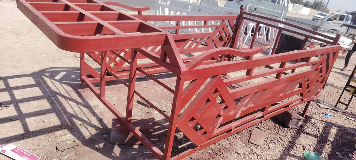 سلام عليكم محجر للبيع جديد لا قياس لا كسر صبغ جديد مكاني حله ***********
