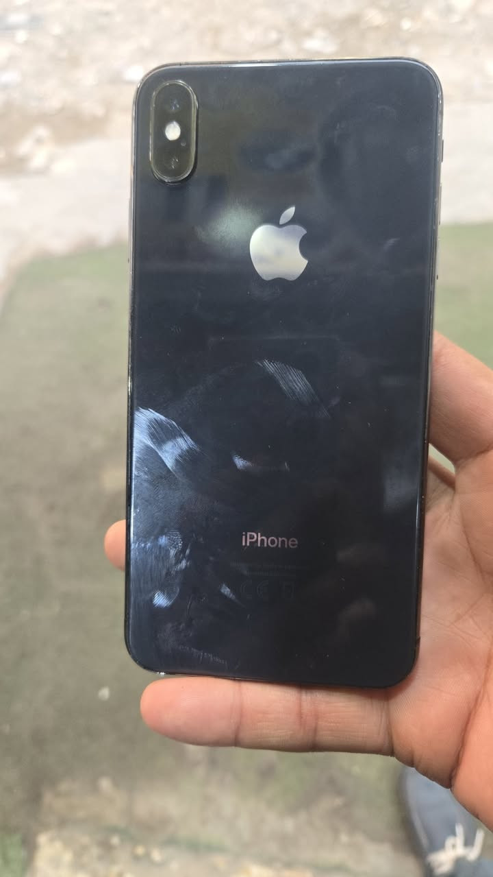 ايفون اكس ماكس • ٢٥٦ • بطارية ١٠٠