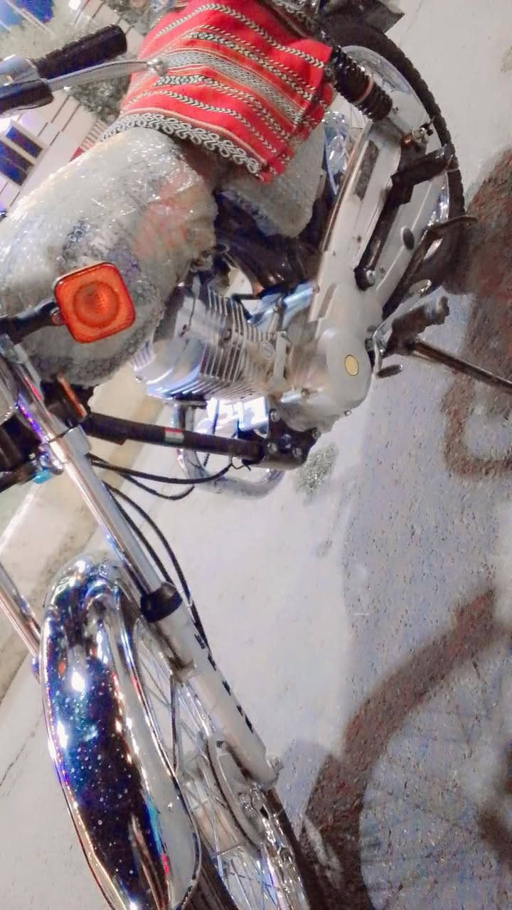 حبايب كلبي دراجه نضيفه ربعه كير مديل ٢٧للبيع سعره 750وبيه مجال بصيط مكاني كربلاء قنطرت السلام رقمي للتواصل ***********متوازي على بيعته

