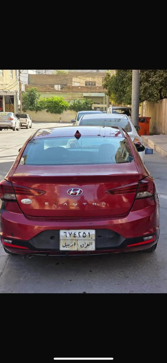 السلام عليكم
🚘 هيونداي النترا 2020
🔴 لون أحمر  
🔥 تدفئة مقاعد  
📍 ماشية 130 ألف كم  
📷 كاميرا خلفية  
📱 Apple CarPlay / شاشه جبيره
مكينه 2000 دوش 
كير اي تي

🔴🔴🔴 السياره رقم اربيل الجديدد تحويل ثاني يوم 

السيارة وارد أمريكي، بيها ملاحظات بسيطة من حادثها الأمريكي، وتحتاج بولش وترتيب بعض الأمور.  
الميكانيك جاهز: مكينة، گير، صدر وكلشي تمام، والسيارة جاهزة للفحص.

📍 المكان: بغداد  
💰 السعر: 120   
📞 للاستفسار: ***********
