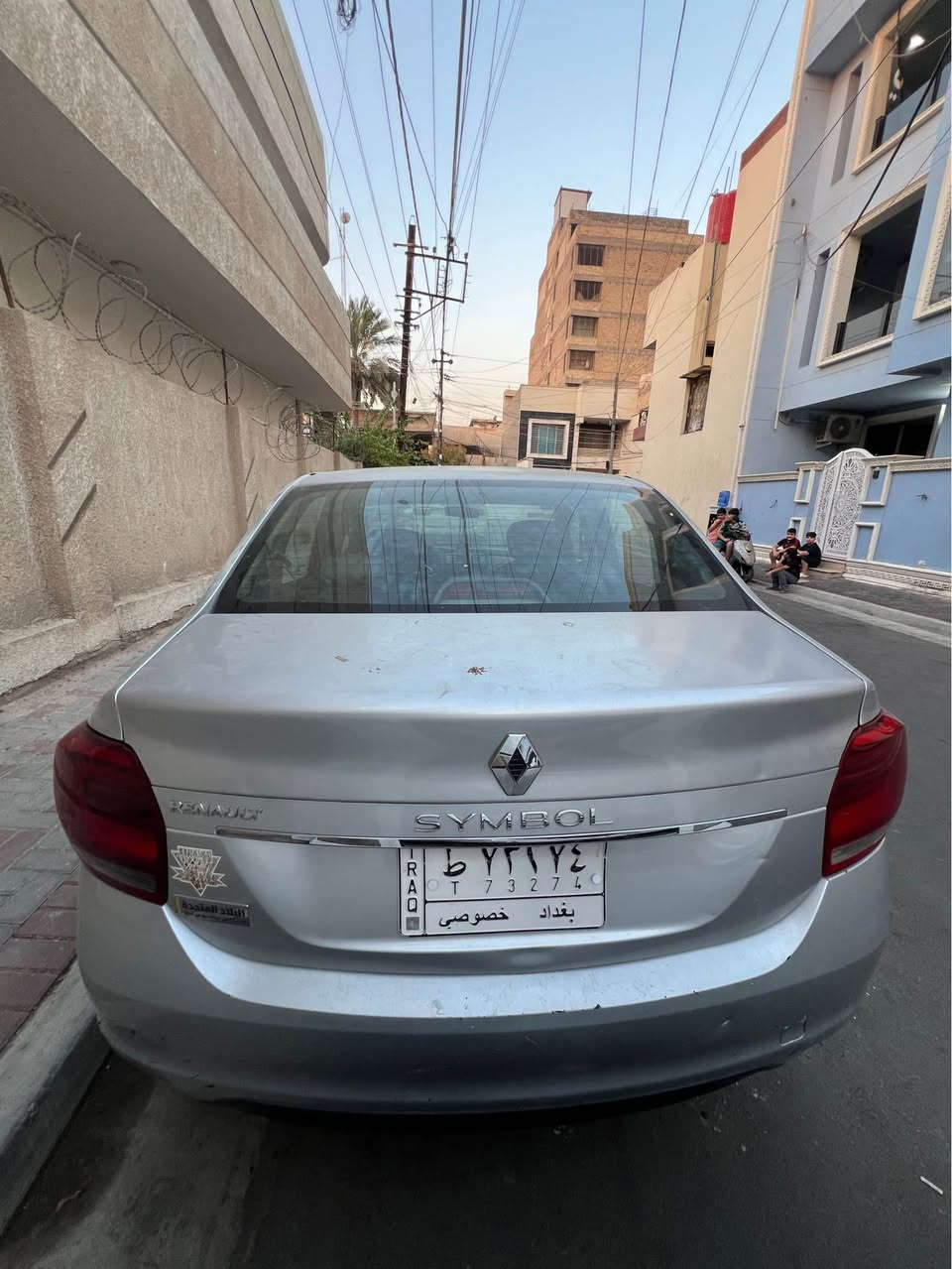 رينو 2019 بلاديه بيه طخطخات ابيع واقع حال بدون صبغ محرك كير صدر خير من الله السعر 55 وبي مجال *********** المكان الكاظميه بغداد, العراق
