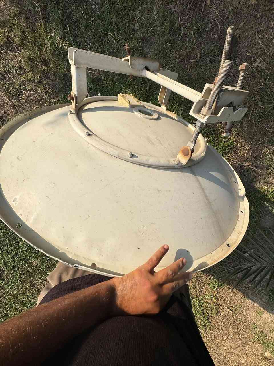زوج 34ubnt
كاملات شرط الشغل واحد من الفيدرات بلاستك مالته مفطور 
سعر 475 وبيهن مجال بسيط
***********
