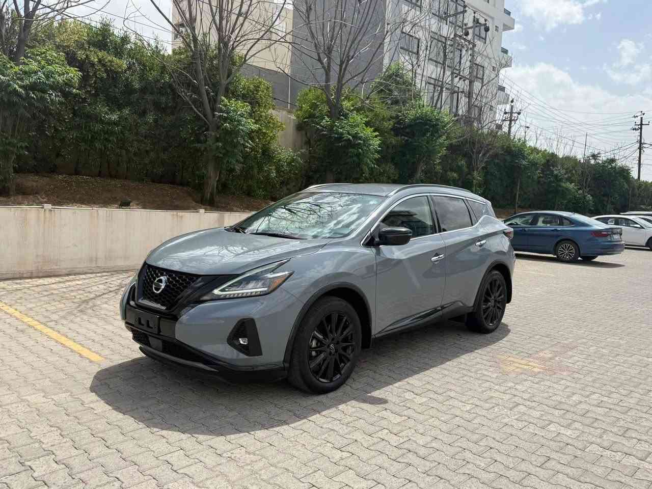 يارة : -NISSAN MURANO SV AWD MIDNIGHT 
مودیل: ٢٠٢٣
ماشية:- 40 الف
محرك:- ٦ سلند  ٣.٥ 
مواصفات :-SV midnight 4x4
حادث : بس واحد جاملغ شویە pdr  بدون دواخل
ايرباك ١٠٠/١٠٠ سليمة
ملاحظة :  رقم شاصي صور حادث منشور  
سعر :- ١٥٢٠٠$

5N1AZ2BS7PC119074
مكان سيارة : اربيل 
تفاصيل اكثر الاتصال علی ارقام التاليه 

كورك : ***********
اسيا : ***********
