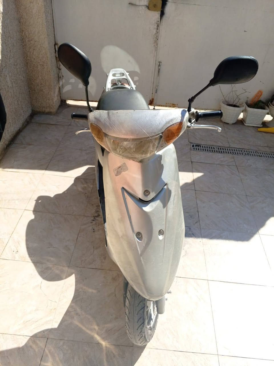 دراجه للبيع شغاله السعر 250وبيه مجال بسيط العنوان بغداد الشعب رقم ***********
