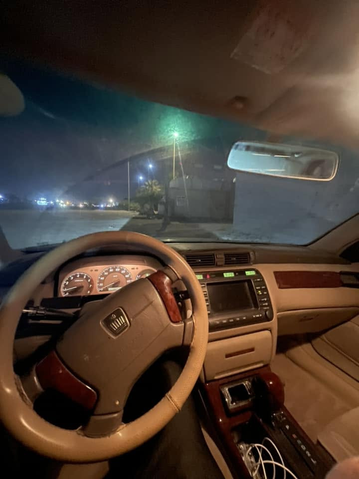 ملكة كراون • ٢٠٠٣ • محرك دي فور