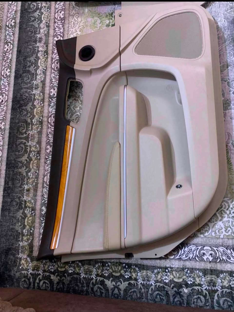 سلام عليكم بطاين اوباما عرصات يجي فوك جوزي والباقي عسلي بطاين جدد بالكارتون نظافتهن 100‎%‎ ترهم من مديل 11 ل 23 
بطاين نظاف بمعنى كلمة 
*********** 
العنوان بصرة
