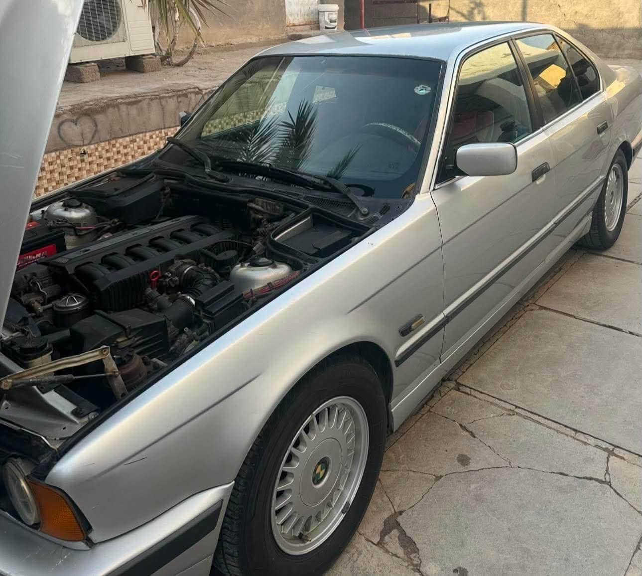 السلام عليكم 

بيع  او مراوس ب تكسي 

بي ام  BMW 525
 مديل 91 مكينه فانوس مسكر رقم اربيل الجديد سنوية لنهاية 2027 
السيارة كفاله محرك وكير وحدادة تخم تاير وتبريد ثلج ❄️ كهربائيات كلهة شغاله السيارة مال بيت متعوب عليه هواي جاهزة من كلشي بدون ضربة اترايك وين ماتريد شرط 
السعر 50 وبيهة مجال 
رقم الهاتف: *********** واتساب او اتصال 
العنوان : البصرة / الدير
