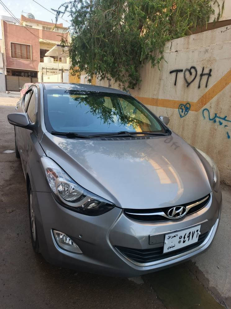 فولي سلاید • جوان • ٢٠١٢