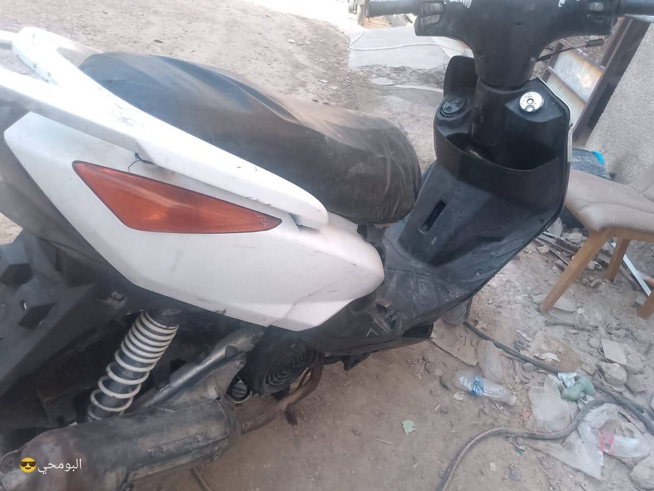 السلام عليكم دراجه للبيع ماعرف شنو بيها طفت بيه ونفص دشبول سعرها 250 وبيها مجال ابيعها نفس ماموجوده مكاني الكاظمية للاستفسار عل هذا الرقم ***********

نص مكتوب في الصور:
- البومحي 
- البومحي 
- 😎 البومحي
- البومحي 😎